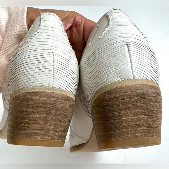 Anthropologie Silent D Tarvita Off-White Booties - Picture 7 of 12